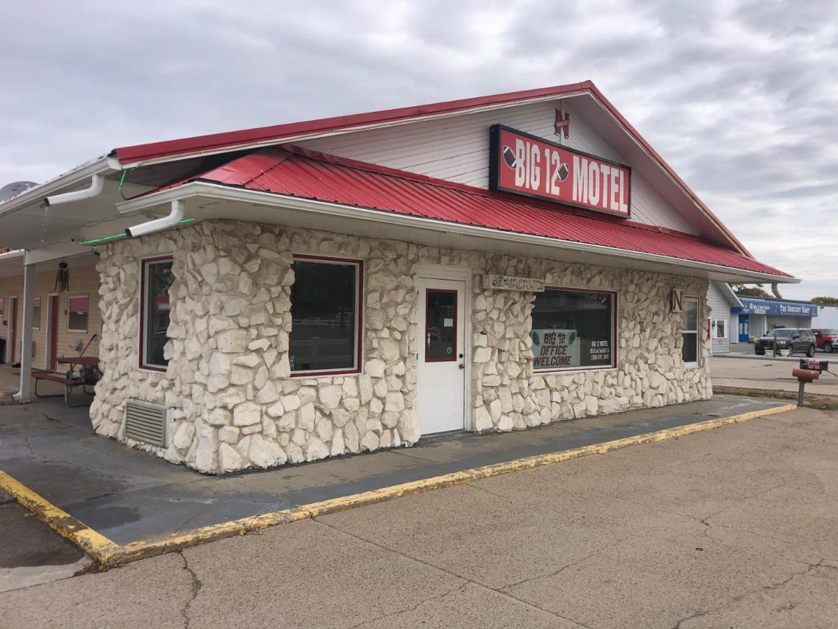 Big 12 Motel Broken Bow Buitenkant foto