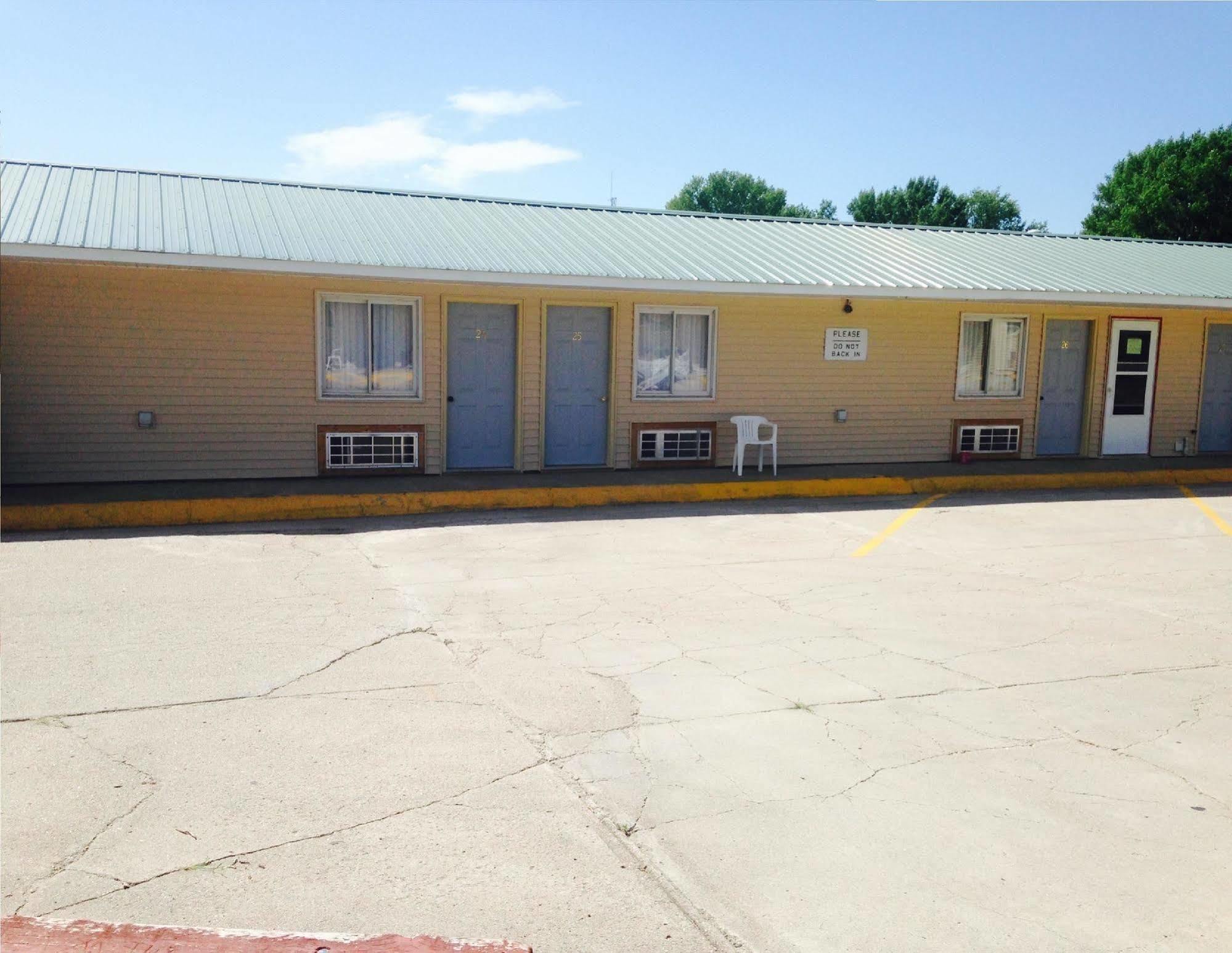 Big 12 Motel Broken Bow Buitenkant foto